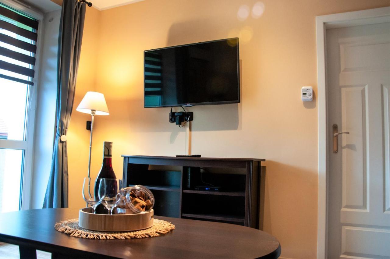 Apartament "Klimatycznie" - Przytulny, 4-Osobowy, Jelenia Gora, Cieplice Экстерьер фото
